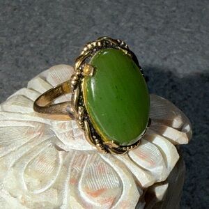 Elegant Vintage Gold Filled Nephrite Jade Size 6.75"  (3)